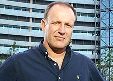 מנכ"ל בריטיש ישראל עמיר בירם. יוציא מכרז חדש בקרוב מנכ"ל בריטיש ישראל עמיר בירם. יוציא מכרז חדש בקרוב