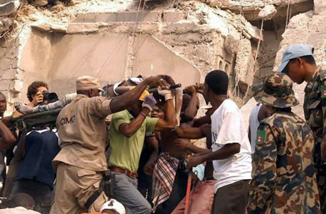 רעש האדמה בהאיטי. 2 מיליון דולר נאספו באמצעות SMS