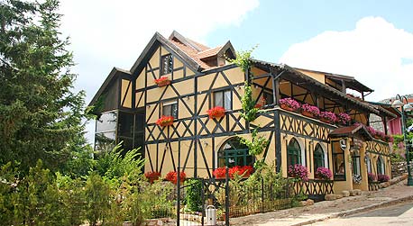 מלון החרמון, נווה אטי"ב