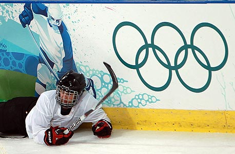 הוקי קרח. נבחרת הנשים הקנדית זכתה למימון של 4.8 מיליון דולר קנדי ב-4 השנים האחרונות, צילום: אי פי אי