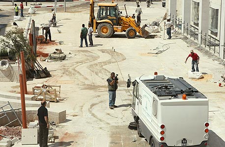 עבודות בנייה בקניון עזריאלי, צילום: עמית שעל