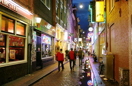 אמסטרדם בלילה. חוויה לילות לאו דווקא ברחוב החלונות האדומים
