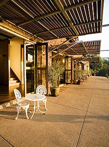 מלון סטונבארן באוסטרליה בתכנון אביבה פ. שפילמן