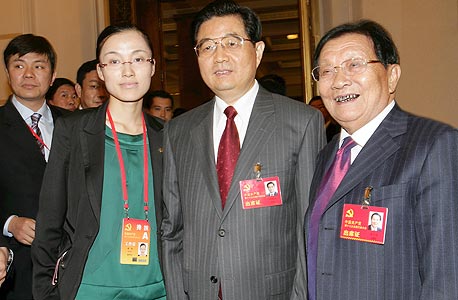 וו רנבאו עם נשיא סין בחואה שי