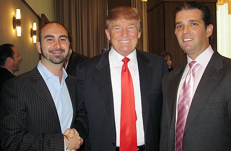 טראמפ עם אלכס ספיר (משמאל)