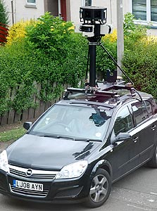 רכב הצילום של Street View. זולל פרטיות סדרתי, צילום: cc-by-croila