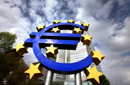 דיווחים: הבנק האירופי המרכזי מתכונן לרכוש אג&quot;ח של ספרד ואיטליה