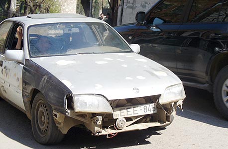 מכונית ברחוב בטביליסי