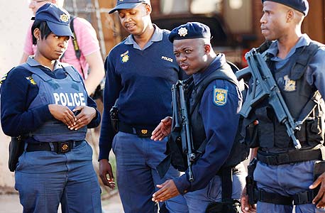  שוטרים בדרום אפריקה. אירוח המשחקים מחייב השקעה באבטחה