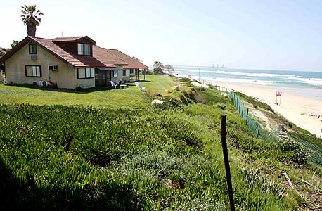 בית בשדות ים
