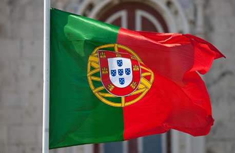 פורטוגל. יישמה צעדי צנע, צילום: בלומברג