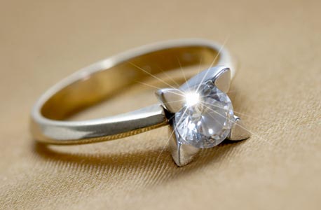 איך לקנות טבעת אירוסים