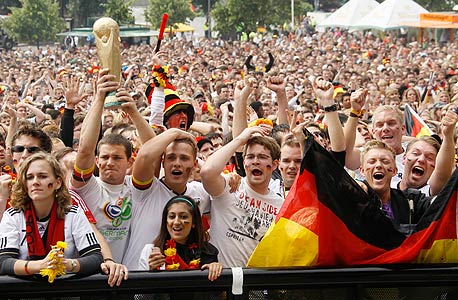 אוהדי נבחרת גרמניה. הציבור נדלק עלייה ב-2006, צילום: רויטרס
