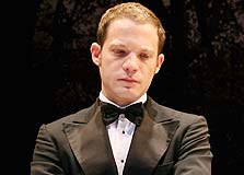 "וויצק", הקאמרי. איתי טיראן מביים ומשחק