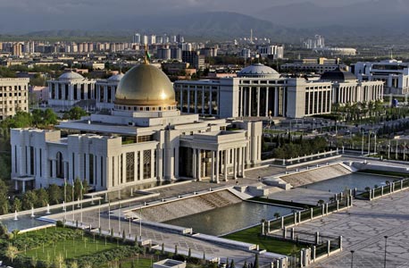 טורקמניסטן. 120 ליטר דלק בחינם מדי חודש