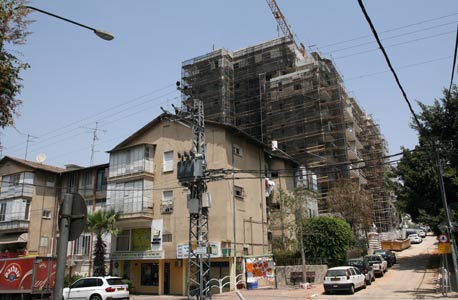 רמת גן: אושרו תוספת של 16 קומות לבית הקריסטל והקמת מגדל חדש בן 25 קומות בלב העיר