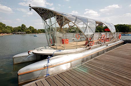 הייד פארק, לונדון. אפשר לקפוץ לאגם, צילום: אי פי אי