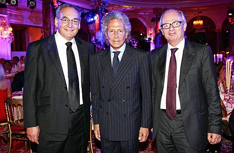 שגריר ישראל בצרפת דניאל שק, המארח אלברטו חזן ופרופ