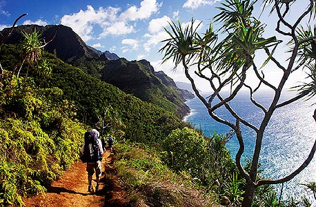 הוואי, מצוקים בגובה של 1,220 מטר מעל האוקיינוס