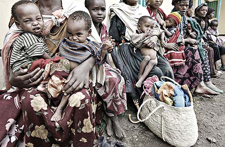 הרעב באפריקה הוא החמור מאז שנת 2000 - בגלל עלויות המזון
