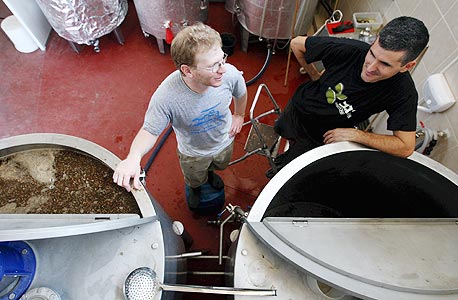 לבשל בירה זה כמו לאפות עוגה, השמרים עלולים לא לתפוח ולכמויות המדויקות יש השפעה מכרעת על התוצאה לבשל בירה זה כמו לאפות עוגה, השמרים עלולים לא לתפוח ולכמויות המדויקות יש השפעה מכרעת על התוצאה