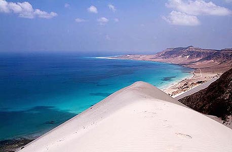 סוקוטרה. לגונות, חול וחופים