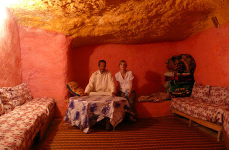 בתי מערה. זול יותר, cc by: morocco-cave-house-lg
