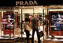 חנות פראדה בהונג קונג, צילום: בלומברג