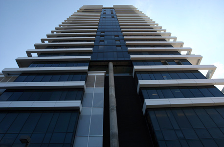 המגדל ברוטשילד 1 בתל אביב, צילום: עמית שעל