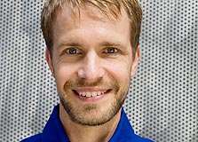 ארט ואן בזויין: "רגע משעשע במיוחד היה כאשר אחד המעצבים החל ללעוס את הרהיט ארט ואן בזויין: "רגע משעשע במיוחד היה כאשר אחד המעצבים החל ללעוס את הרהיט