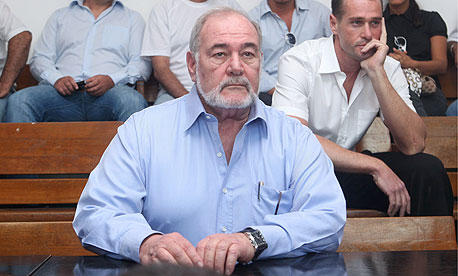 אברהם הירשזון במהלך משפטו (ארכיון), צילום: אוראל כהן