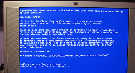 הקץ לקריסת המחשב? מסך כחול של חלונות, צילום: כריסטין ק cc-by-nd