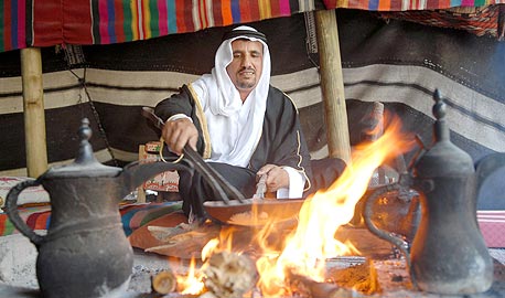 רגע של שלווה במרכז ג'ו אלון למורשת הבדואית
