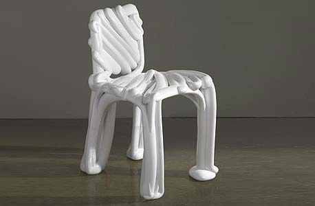 כיסא בעיצוב Front Design. סותביס בניו יורק. הערכה: 30-40 אלף דולר
