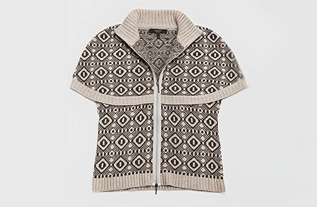 סריג שכמייה, מקס מרה, ונדום. מחיר: 1,390 שקל סריג שכמייה, מקס מרה, ונדום. מחיר: 1,390 שקל