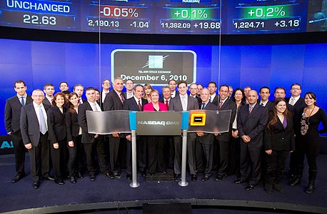 אסתר לבנון, מנכ"ל הבורסה של ת"א פתחה את המסחר בנאסד"ק עם נציגי חברות ביומד ישראליות המשתתפים בכנס משקיעים בניו יורק 