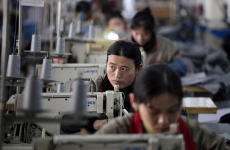 זינוק בתפוקת המפעלים בסין: &quot;הכלכלה מתאוששת&quot;