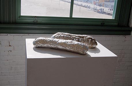 "לחם כסף" של מאט שרידן סמית. חתיכה ב-5,000-7,000 דולר