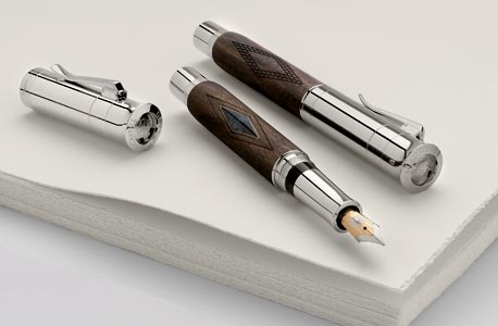 עט השנה של Graf von Faber-Castell. מחיר: 11,780 שקל