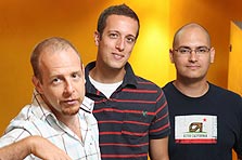 מימין: תום סלע, עידן כהן, ורועי וולקן מבוקסי, צילום: אוראל כהן