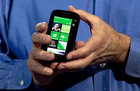 טלוויזיה בסלולר. יותר ויותר אנשים מתנתקים מהכבלים