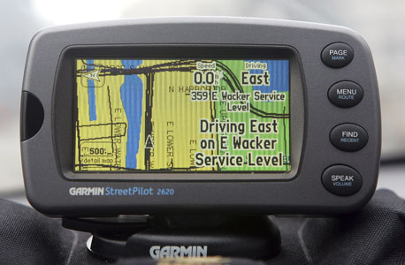 מכשיר GPS. משמש למעקב אחר חשודים ללא צו משפטי