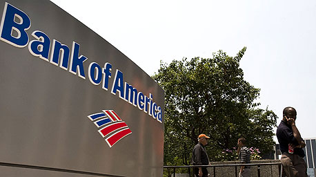 דיווח: בנק אוף אמריקה שוקל לפטר 40 אלף עובדים