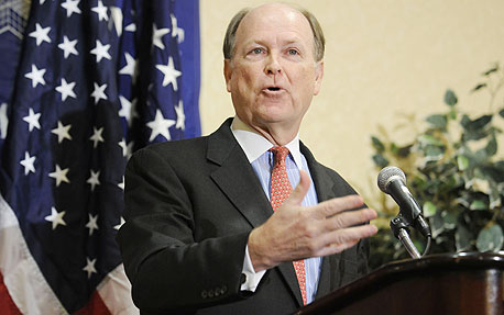 צ'ארלס פלוסר. גרם לסערה בשווקים