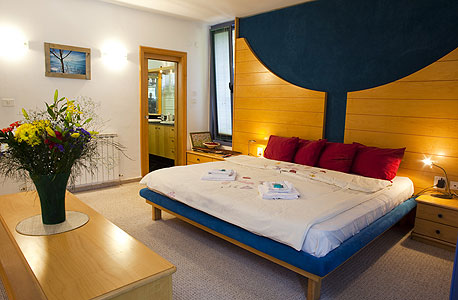 Hoo-Ha, כפר תבור. במקום: רכב ליווי והשכרת אופניים