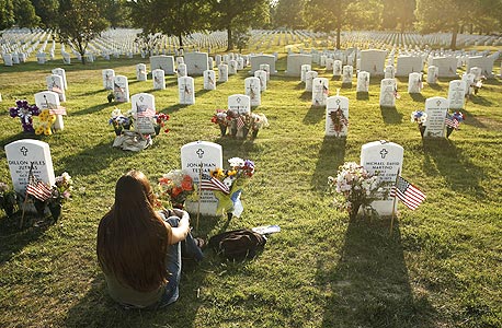 בית קברות בארה"ב.  האם יש למוות הצדקה אבולוציונית?, צילום: בלומברג