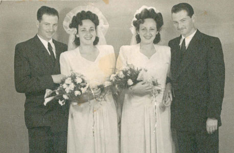 1948. הוריה ודודיה של ישראלה שטיר ביום חתונתם, חיפה