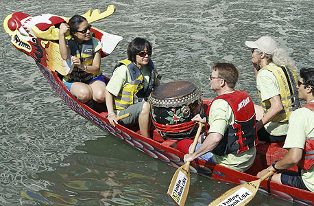 סירות דרקון. מדגימות מסורת סיניות