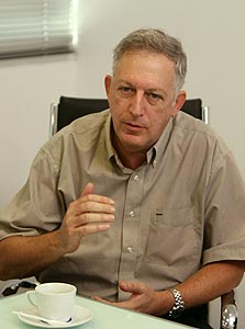 אבי דומושביצקי