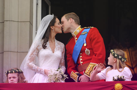 לא רק בזבוזים ראוותניים: החתונה המלכותית תכניס מיליארדים לקופת בריטניה
